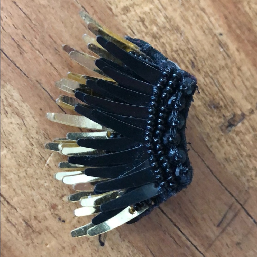 Mignonne Gavigan RIGHT earring black gold